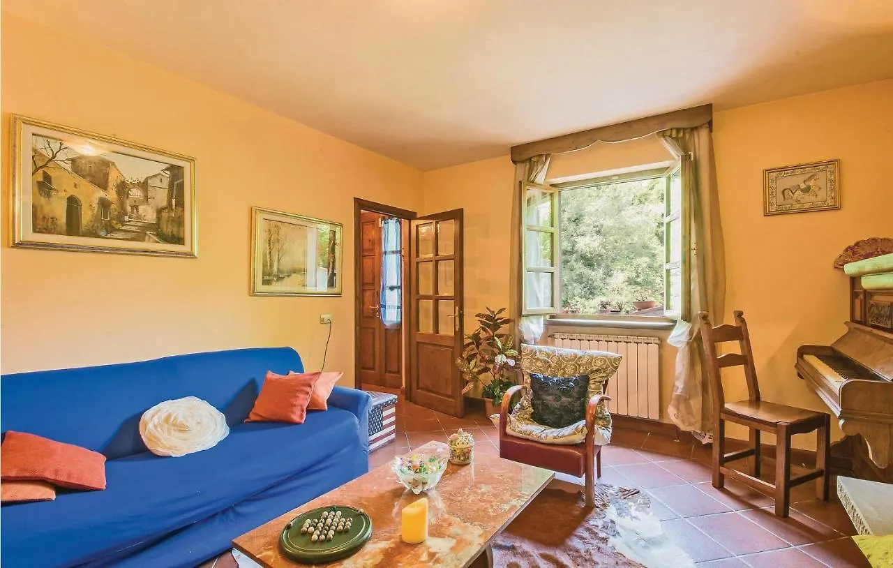 Maresa Villa Pescaglia 0*,