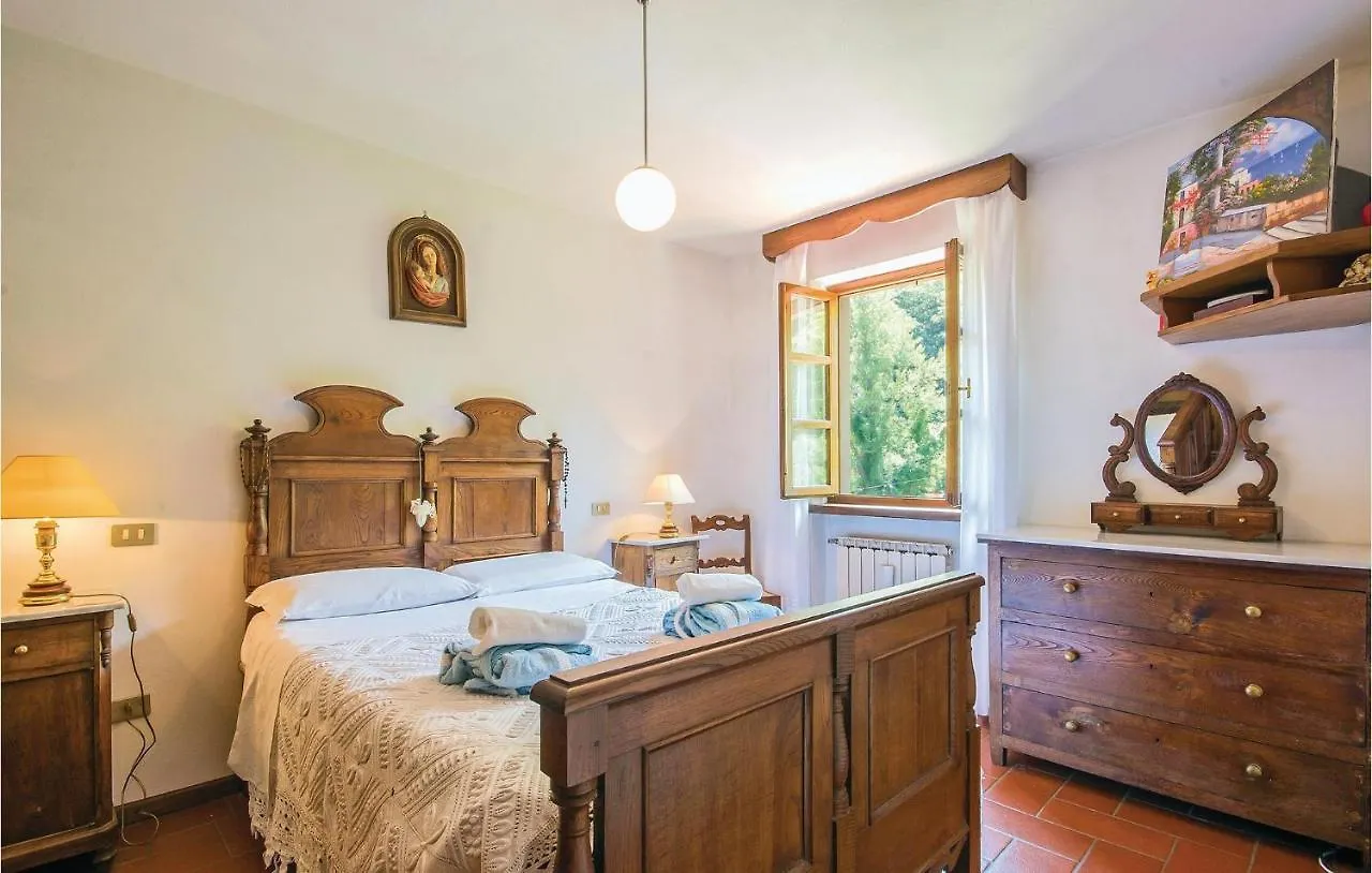 Maresa Villa Pescaglia 0*,